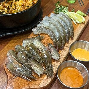 선부동 맛집 초장집에서 즐긴 활새우 대하구이 새우파티