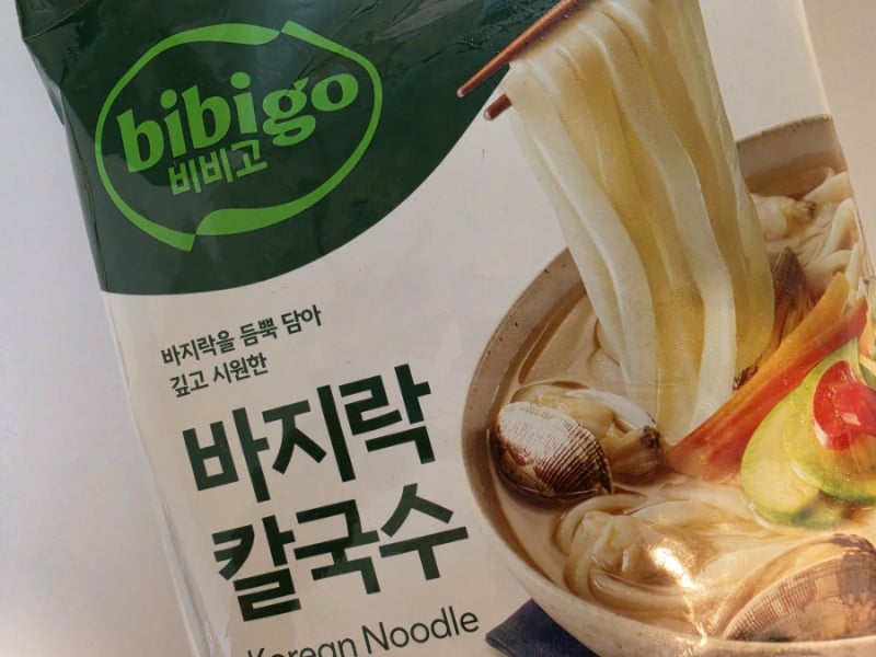 비비고 바지락 칼국수