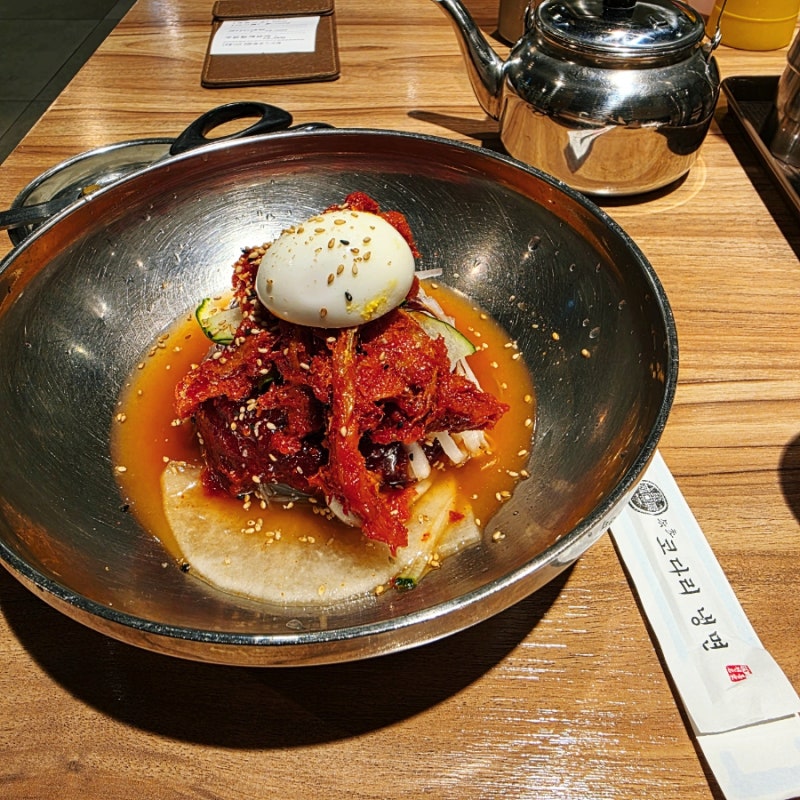 부산 신세계 센텀시티몰 맛집 4층 식당 속초코다리냉면 점심 혼밥 후기