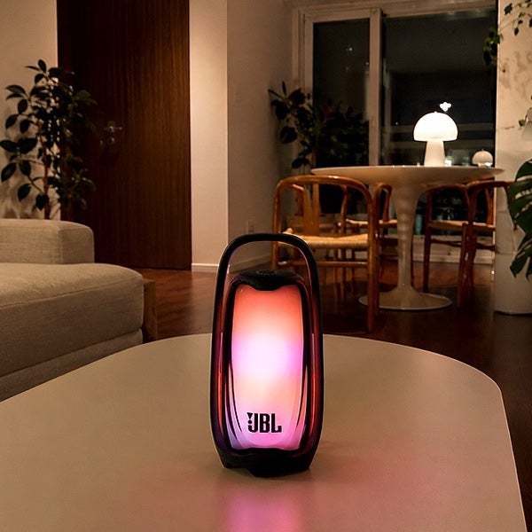 JBL PULSE6 써보니 스탠드를 치웠습니다, 조명 스피커 솔직후기