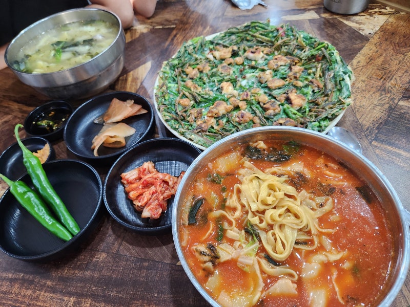 칠곡동명맛집 팔공산드라이브후 즐기는 칼국수 한그릇 팔공산얼큰이