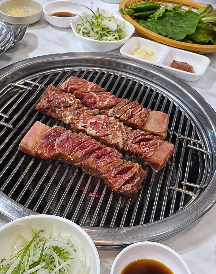 "무한 리필급 푸짐한 정" 동네의 명장들 미아동 숯불갈비 50년 노포 위치·가격·주차 후기, 수....
