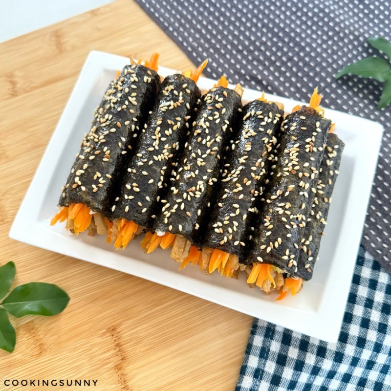 딱 3가지 재료만 넣어서 쉽고 정말 맛있는 간단 어묵 꼬마김밥 만들기 간단한김밥 아이식단