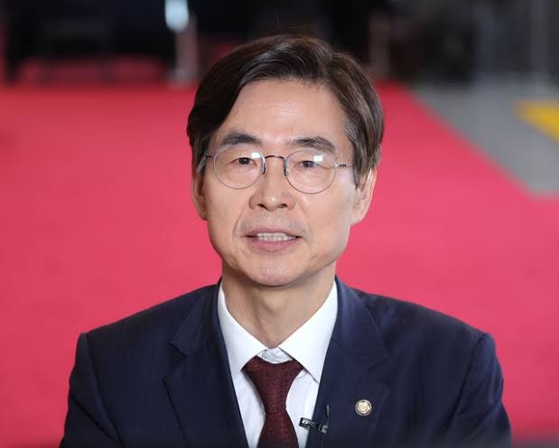 조경태 의원, 중징계 수용, 재심·가처분 모두 포기