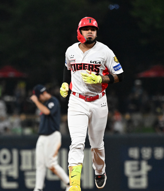 카스트로 혼자 7타점, 김도영 39호까지 — 8/26 KIA 16-11 롯데 완전정리