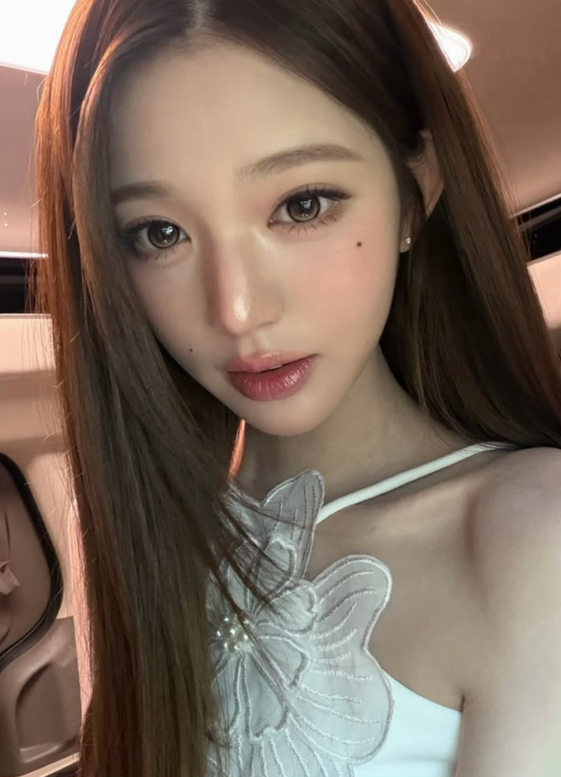 장원영 컬러렌즈, 눈동자 색 하나로 분위기가 이렇게 달라진다