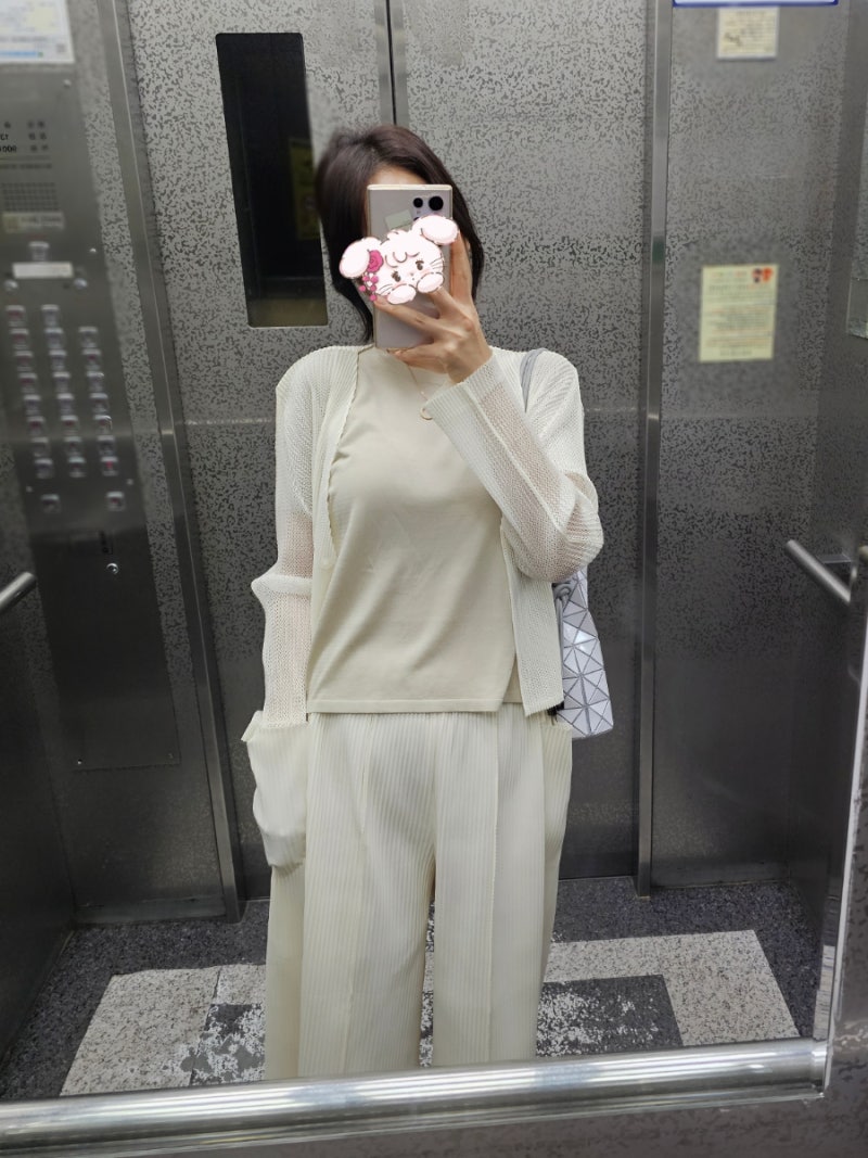 me 미이세이미야케 파인 니트 플리츠 팬츠 + 플리츠플리즈 타타미가디건 코디