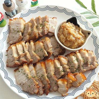 집에서 즐기는 캠핑바베큐 류수영 냄비바베큐 통삼겹구이 마늘소스 만들기