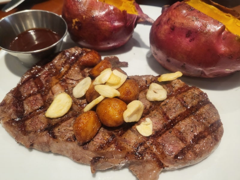 기흥롯데아울렛 맛집 아웃백 런치세트 꿀조합! 할인 쿠폰부터 와인 콜키지 활용기