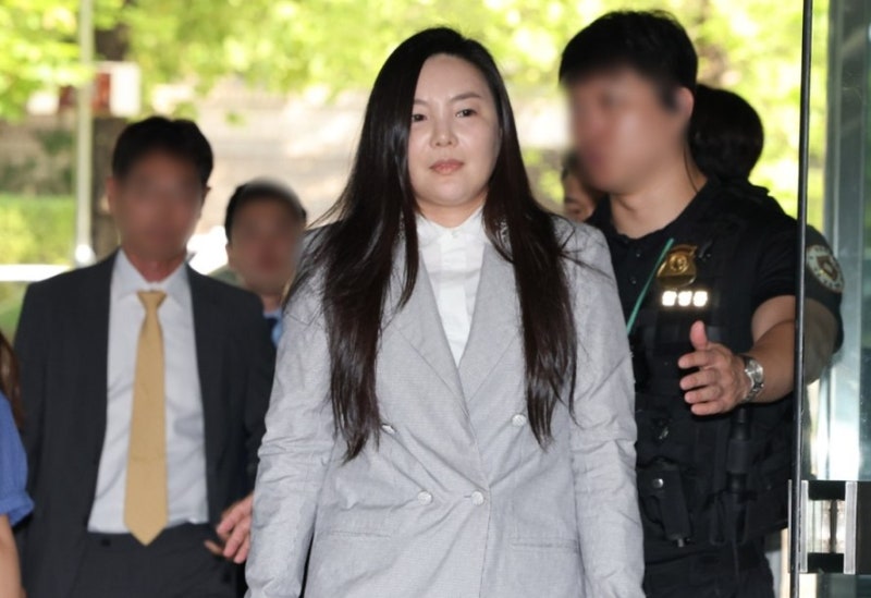 242억 받아놓고 굿즈는커녕…차가원, 첸백시·태민 IP로 벌인 일의 전말