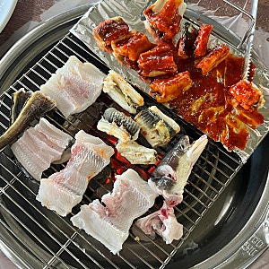 부산 기장 장어구이 월전 활어판매장 앞