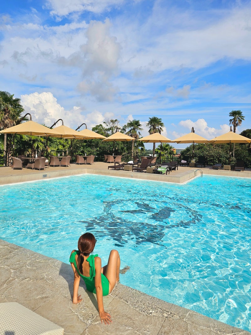 Kensington Resort Jeju Jungmun Accommodation: Jeju Island Seogwipo Hotel