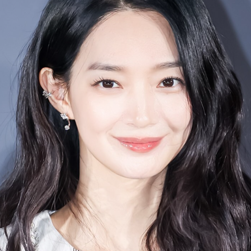 신민아 프로필 나이 키 김우빈 결혼 연애사 인스타 실물 실존 인물 맞나?