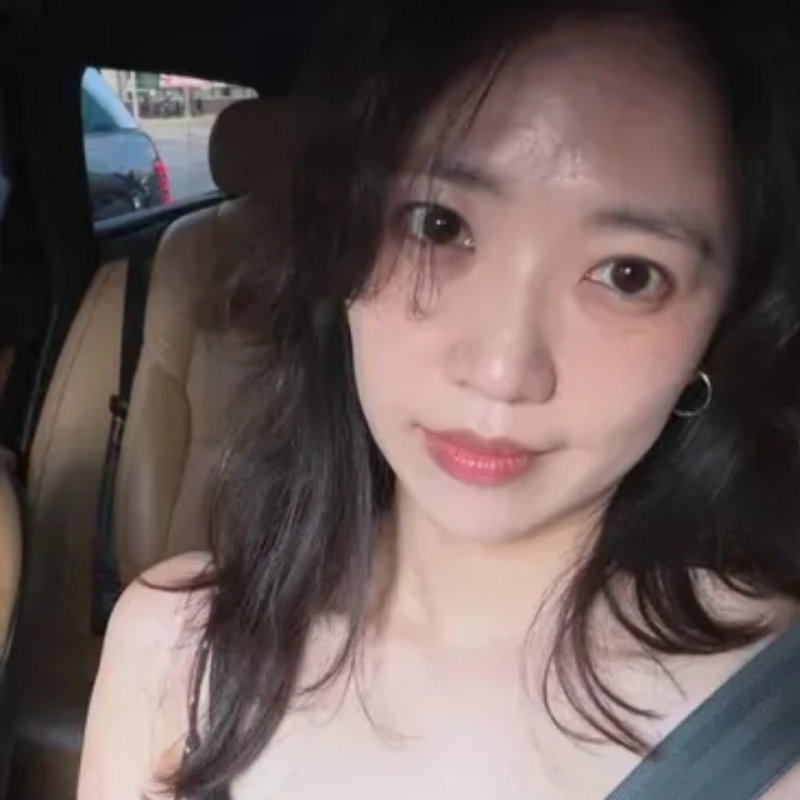 與曾被她稱為‘大叔’的男人結婚…因婚前懷孕，23歲就成為母親的國民女演員