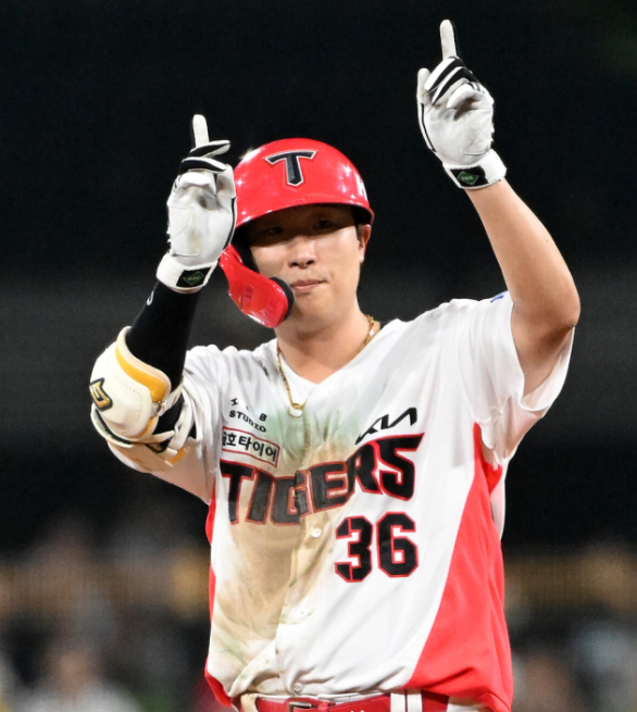 "야 이호연, 8천은 너무하잖아 2억 5천 줄게. 광주 와라" KIA 이범호 감독의 선택이 9회말 KBO 45....