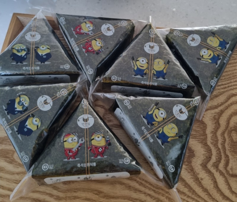 초등학생이 만들만큼 쉽다고?! 미니언즈 삼각김밥 10분만에 만들기