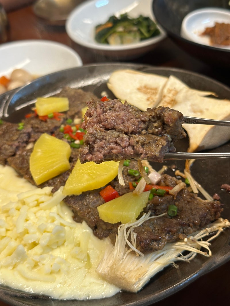 순천 한정식 맛집 명궁관 백년가옥에서 먹은 한우 떡갈비 정식