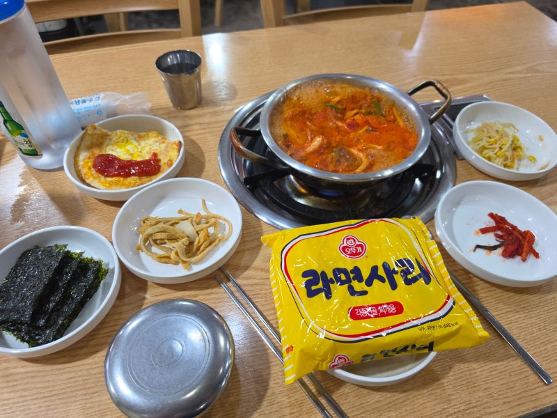 대구 동성로 밥집, 세월이 흘러도 편안한 한옥집김치찜 혼밥