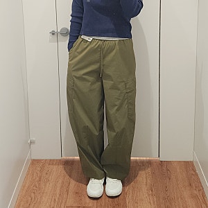 유니클로 카고팬츠 유틸리티 볼륨 카고 바지 카키색 코디