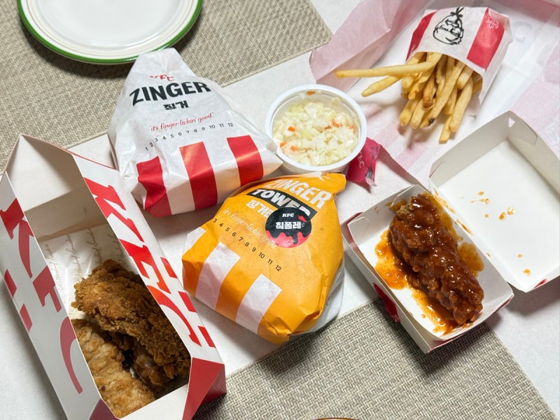 [먹로그] KFC 햄버거/ 메뉴 추천, 칰폴레맵징거타워 버거