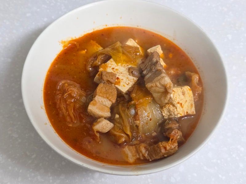 집밥레시피 || 맛있는 김치찌개 끓이는 방법 / 돼지고기 김치찌개 레시피 / 김치찌개 레시피 /....