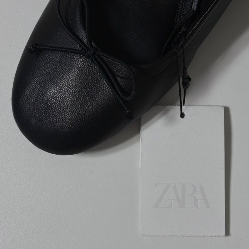 “보이면 사야 돼” 요즘 품절대란이라는 ZARA 자라 신발 2종