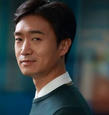 “11년을 기다려준 여자와 결혼했습니다”… 무명 때부터 함께한 연인과 뒤늦게 결혼식 올린....