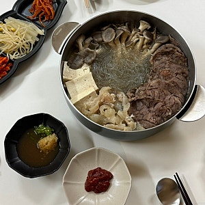 집들이 밀키트 아롱사태수육 전골, 간편요리 캠핑 음식으로도 추천