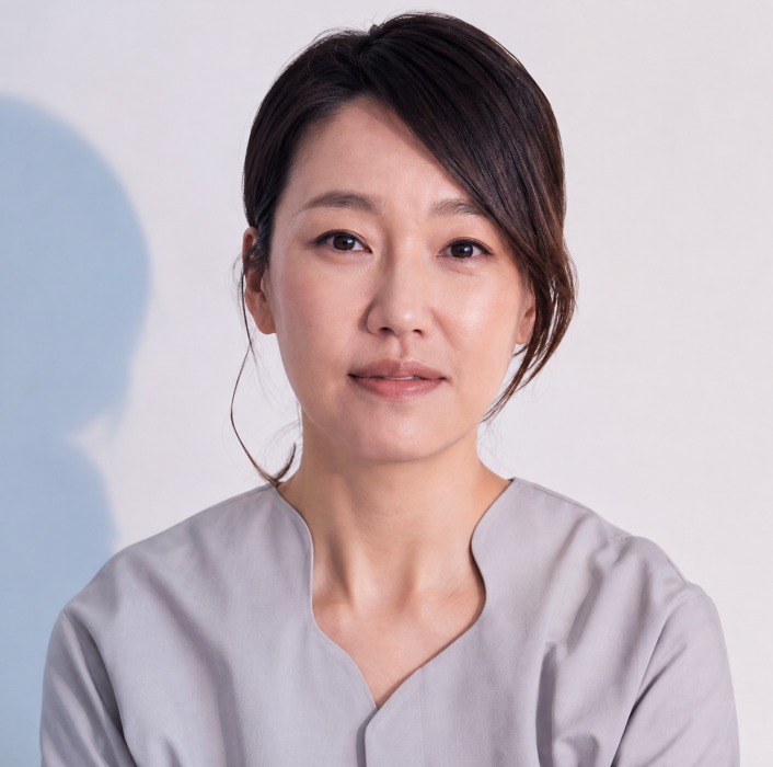 “미혼인 줄 알았는데…” 20대에 이미 결혼·이혼, 7년 만에 직접 고백한 여배우 근황.jpg