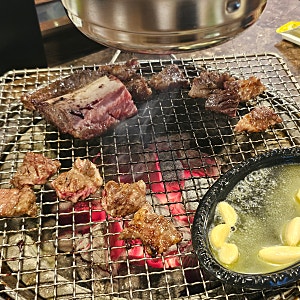 전주 송천동 양문숯불갈비 : 다양한 사이드와 좋은 숯에 구운 갈비