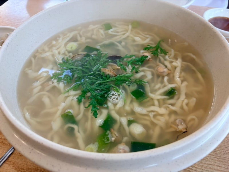 [대연동 밥집] 부산 칼국수 맛집 ‘공원칼국수’ 오픈런 후기