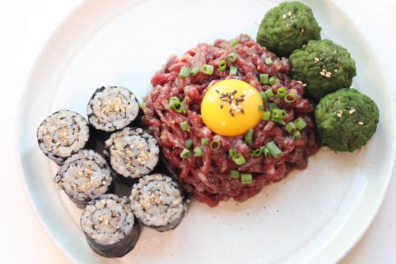 집에서도 이런 맛이?! 육회 김밥 만드는 법 실패 없는 육회 양념장 비율