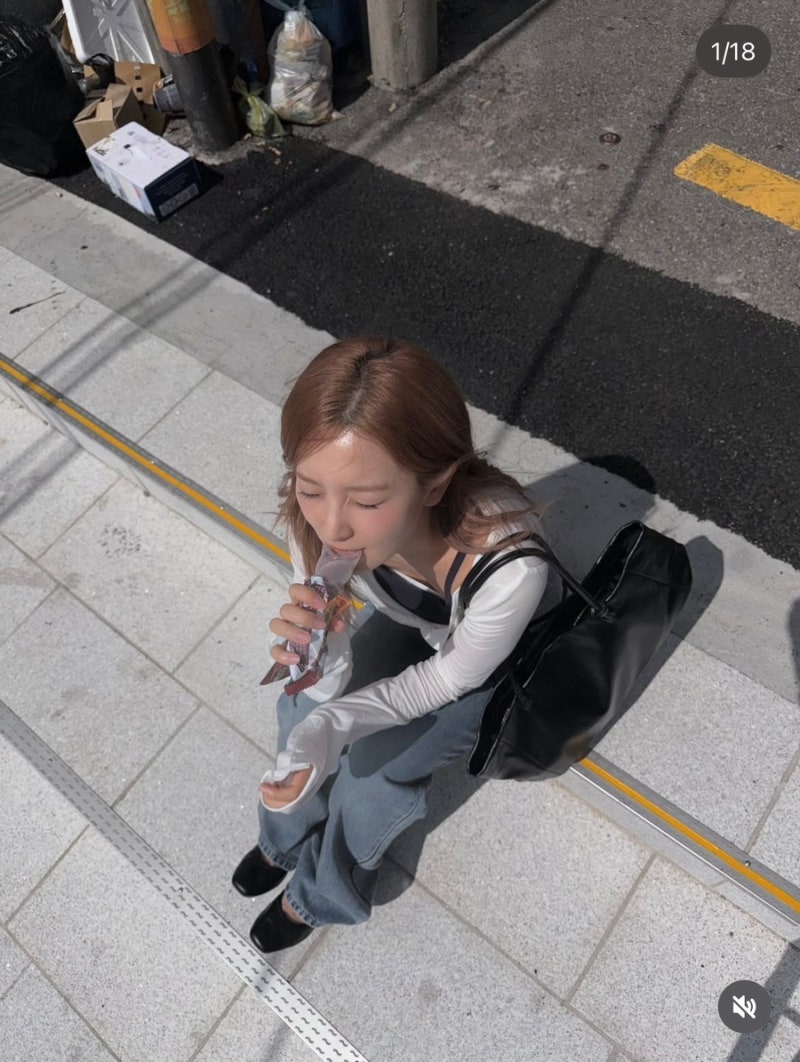 레드벨벳 슬기 인스타 일상 사복 여자 간절기 긴팔 티셔츠 코디 스타일 추천