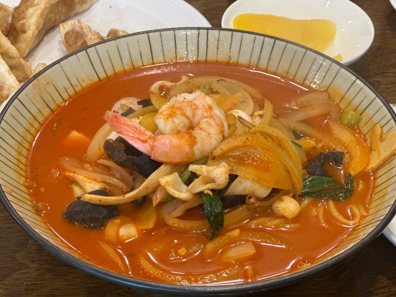 논현동 직장인 맛집 중국집 점심 후기｜공리 삼선짬뽕 군만두 맛집 후기