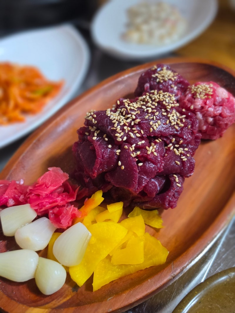 광주 서구 맛집추천, 쫀득하고 고소했던 한우 A++등급 생고기 맛집 "한우촌"_내돈내산 후기
