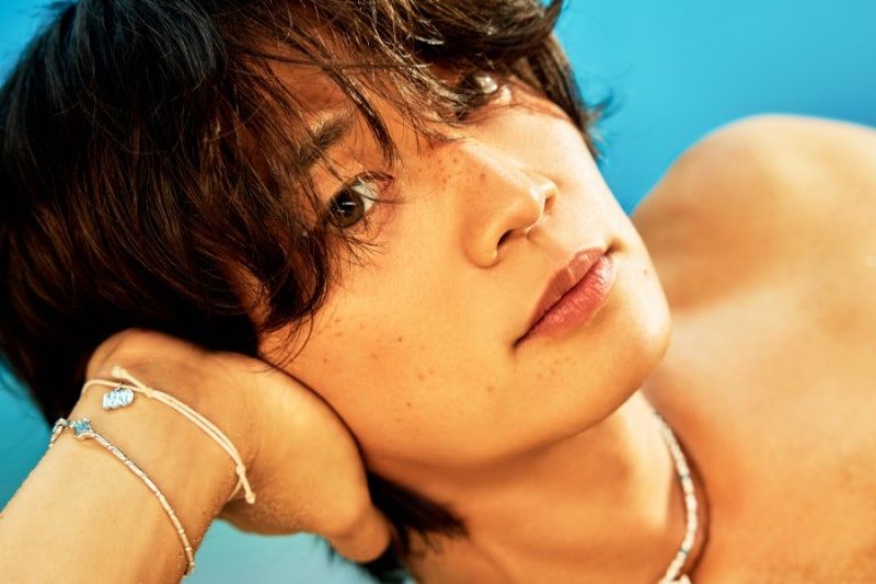 SHINee Minho's Diverse Styles and Active Lifestyle Insights