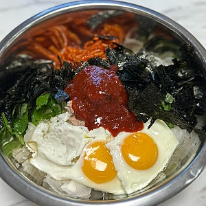 초간단 참치 무생채 비빔밥 만들기｜깻잎 양파 참치 무생채 비빔밥 레시피