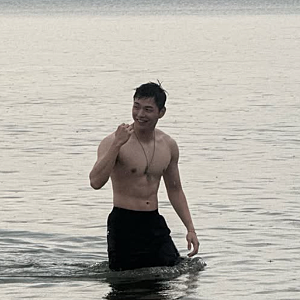 "군대 가더니 사람 달라졌네".. 29살 강다니엘이 휴가에서 공개한 최근 모습은?