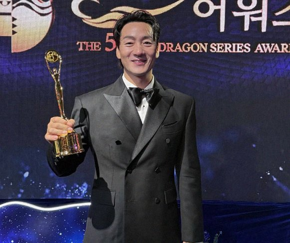 이병헌 박해수 재회 황동혁 감독 신작 케이오 클럽 출연진 정보 (영화 소식)