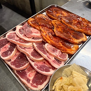 부산 동래 맛집 족다귀, 미우새 족발 구이 먹어본 후기 (웨이팅, 주차 꿀팁)