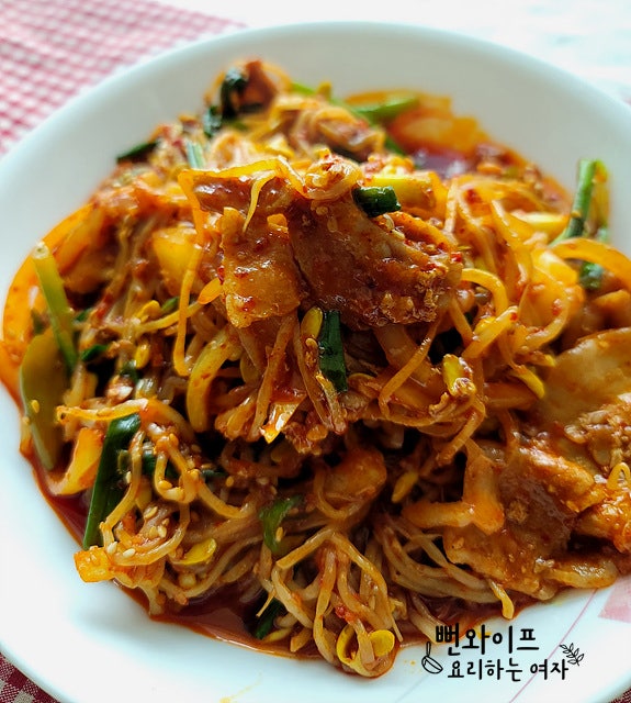 제육볶음 레시피, 맛도 가성비도 챙기는 매콤한 콩나물 불고기