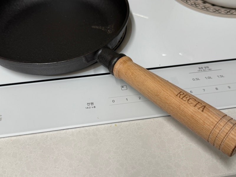 [무쇠팬] 렉타무쇠팬 유목민 고순도 선철 주물 후라이팬 23cm 사용후기 및 시즈닝
