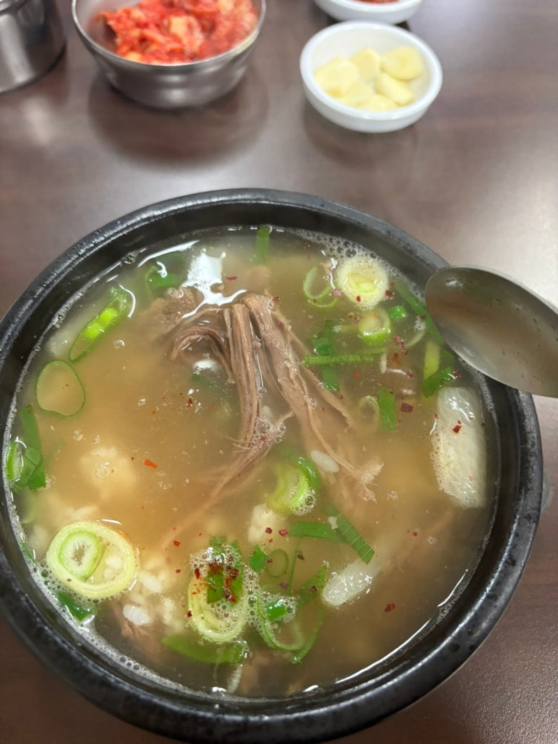 대전 봉명동 현지인 맛집 태평소, 웨이팅 없이 먹은 후기, 소국밥에 육사시미 주문