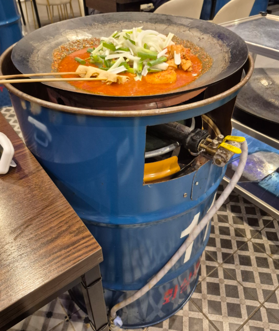 [안중읍 맛집] 드럼통솥뚜껑닭볶음탕 라면사리·밥 무한리필, 볶음밥까지 먹어본 후기