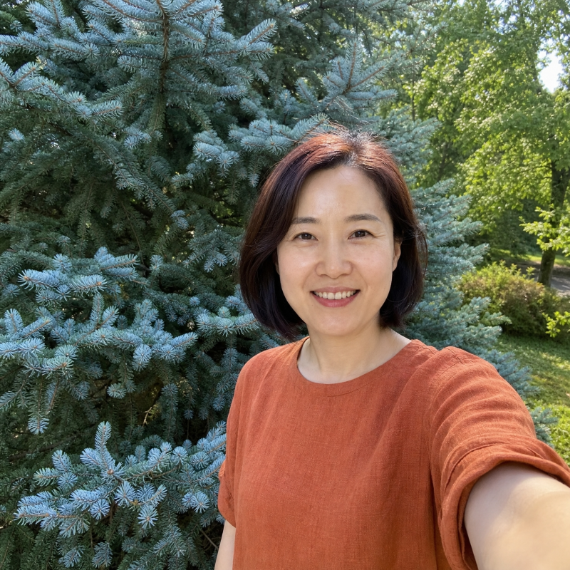 "줄기 잡고 쑥 뽑았나요? 분갈이 몸살 100% 앓는 이유" 은청가문비나무 묘목 화분 키우기와 분....