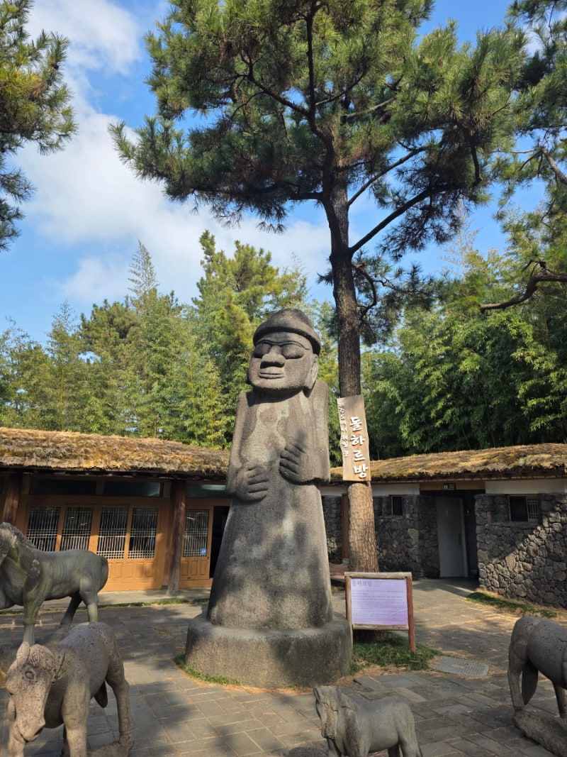 [제주 한림공원] 제주도 서쪽 가볼만한곳 애견동반 후기 소형견 입장가능 제주 동굴 방문후....