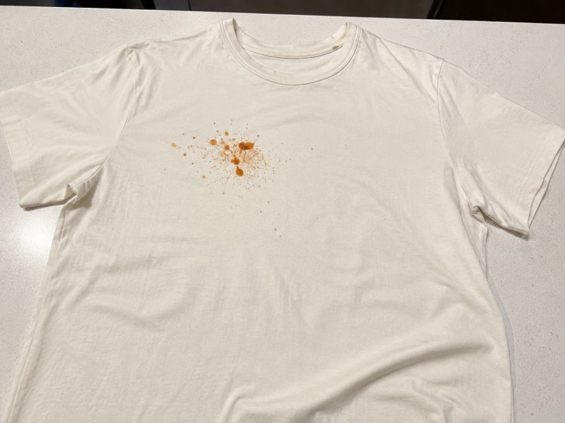 김치국물 얼룩 지우는 법