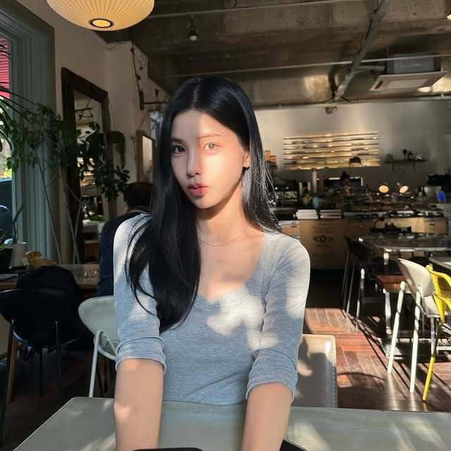 강석우 딸 강다은, 성숙해진 카페 근황, 반응이 몰린 이유는?