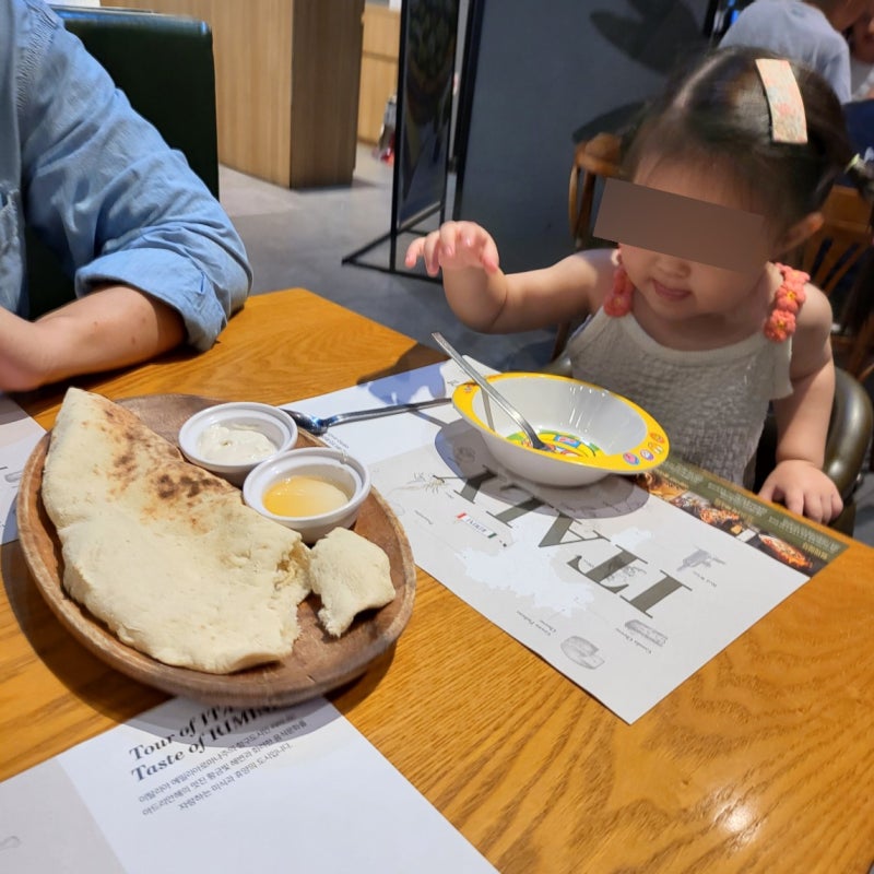 [용인/수지][맛집] 식전빵 주는 가성비 파스타 - 롯데몰 리미니 (RIMINI) 재재재방문 후기