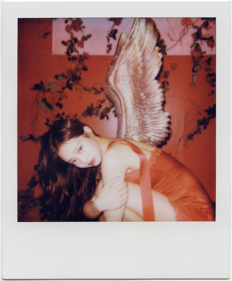 제니 신곡 FALLEN ANGEL 뮤직비디오 해석해봄, 타락한 천사의 의미는?